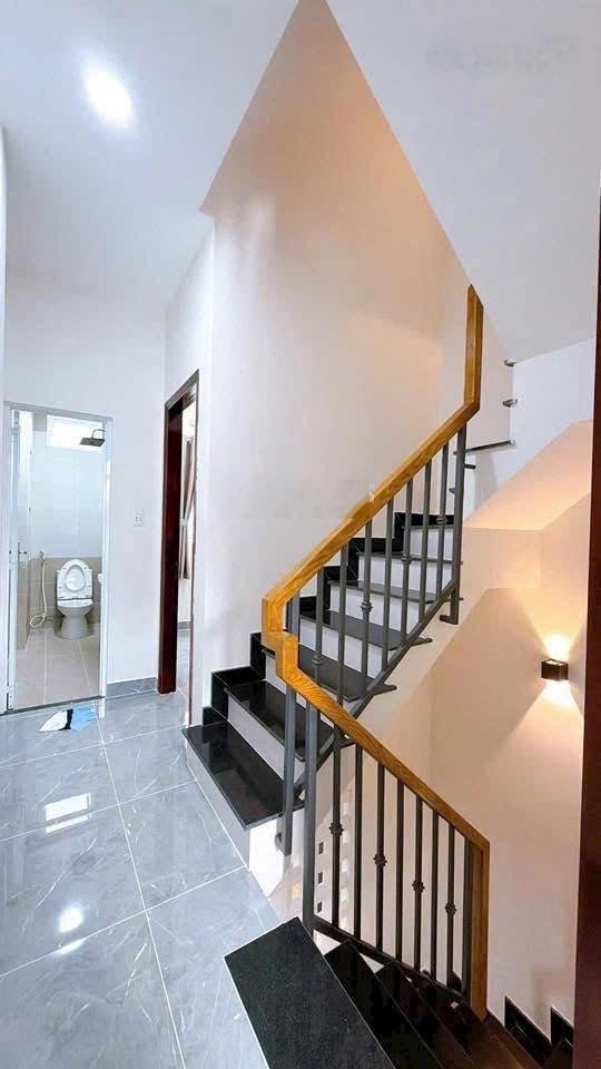 Khu phân lô, hiếm nhà bán! mặt tiền bùi minh trực ngang 5m - 4 tầng - tặng nội thất -chỉ 10 tỷ