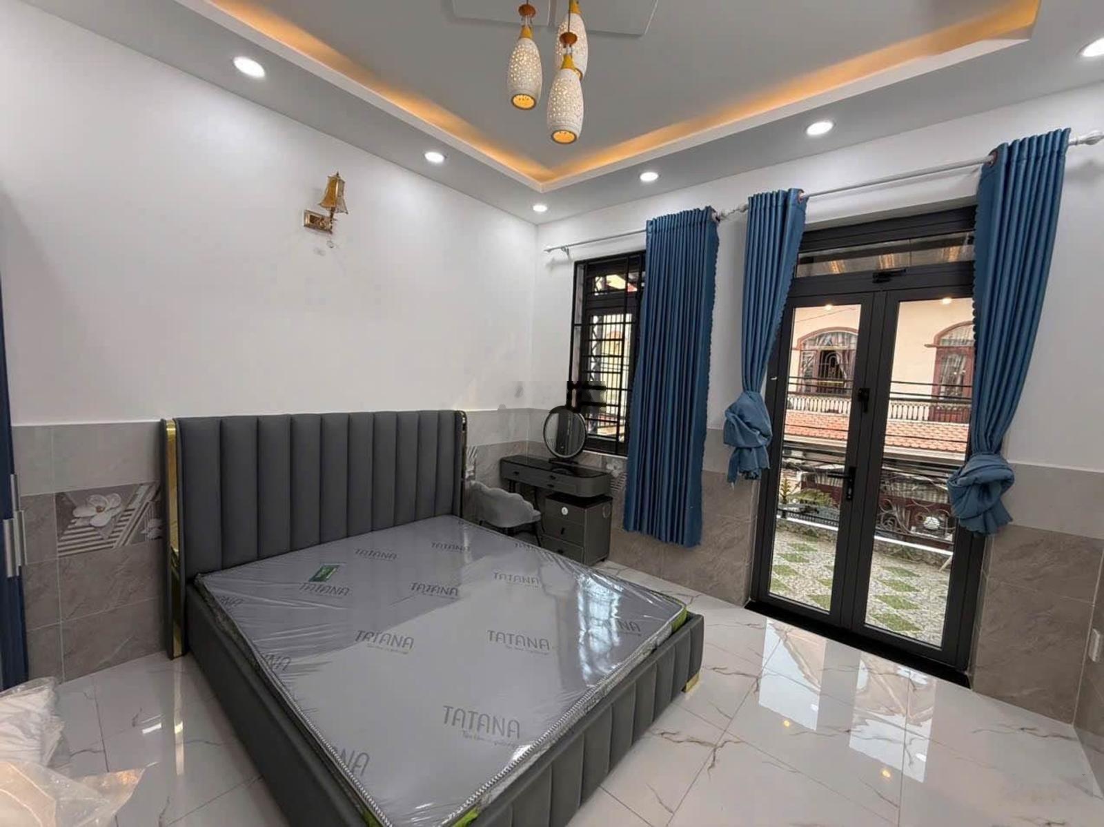 Nhà gò vấp - hẻm xe tải- 50m2 - đúc btct- khu vip sân bay tsn - phan huy ích - siêu thị emart