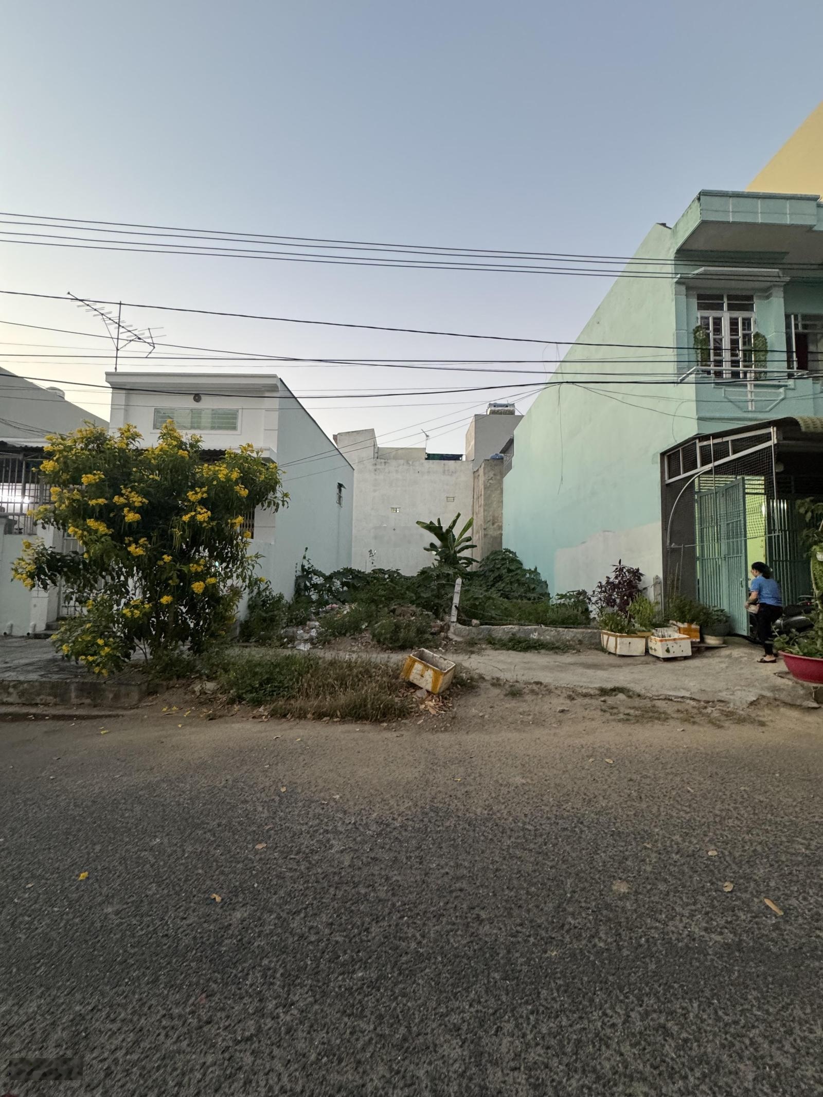 Bán đất khu đông mương bắc nha trang thân nhân trung hướng Nam diện tích 60 m giá 4 tỷ 6