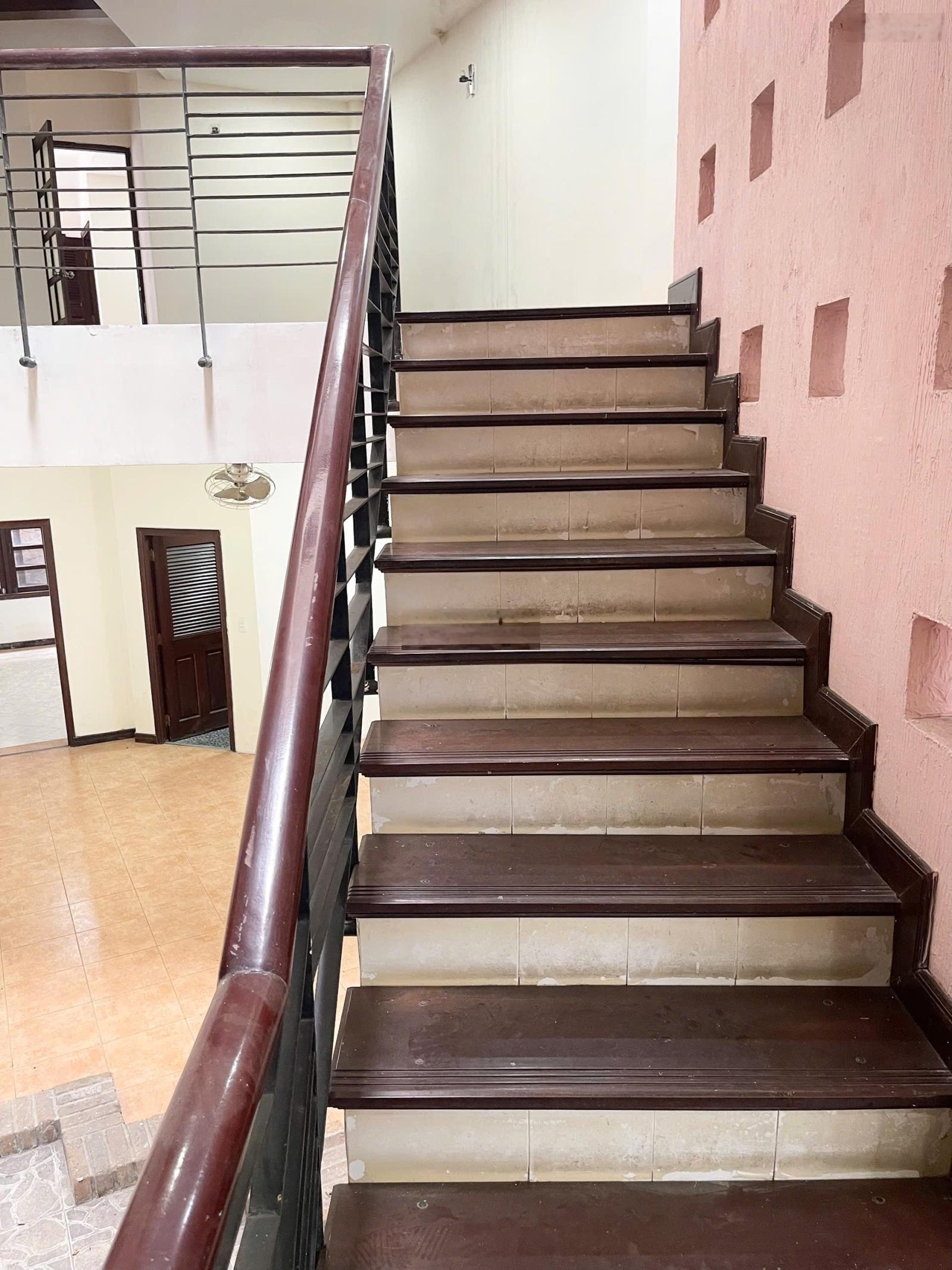 Khu vip Tân Bình- Hàng xóm K300, CN 110M2 Ngang 4.7X24M Vuông vức, Đường 10M thông chỉ 14.6 Tỷ TL