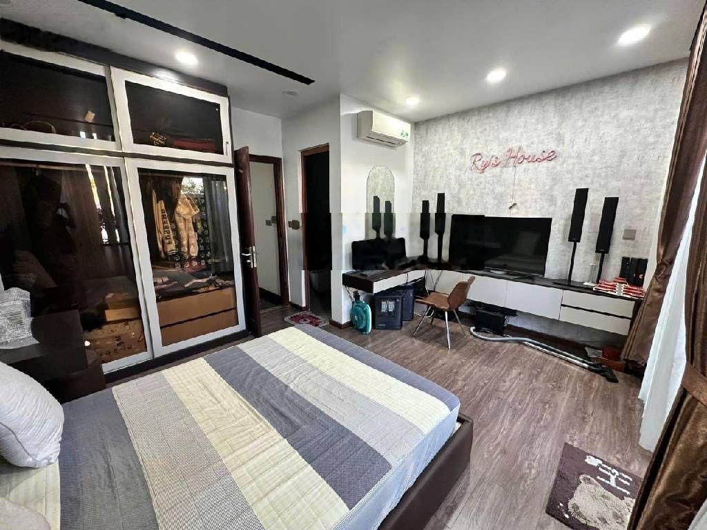 Bán nhà Huỳnh Thiện Lộc 5 tầng - Ngang 5m x 15m - Hẻm 8m ô tô ngủ nhà - Kế bên Luỹ Bán Bích