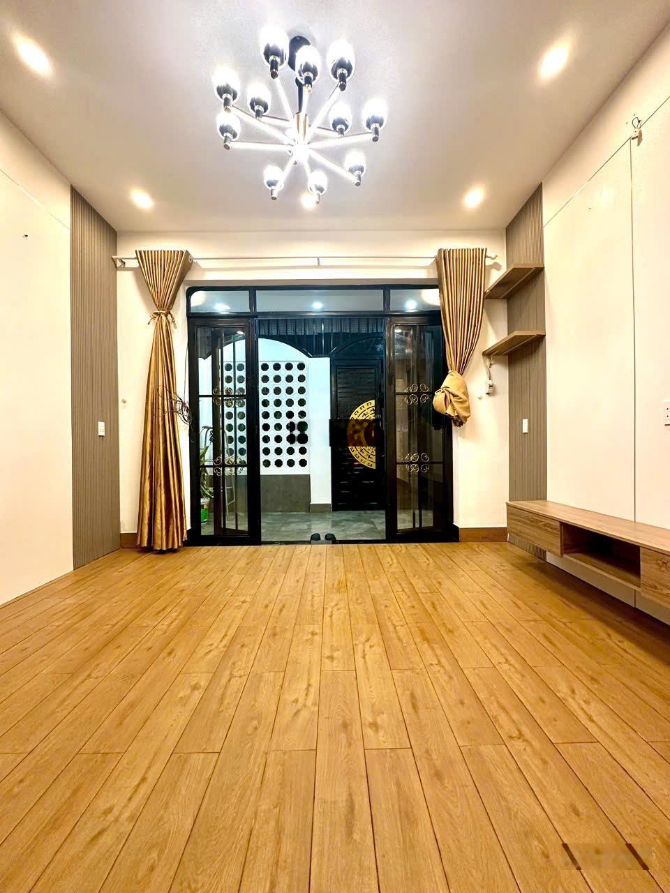 Bán nhà đẹp lung linh SHC 1 trệt 1 lầu 1/Trung Đông 7 Nguyễn Thị Ngâu, Thới Tam Thôn, Hóc Môn