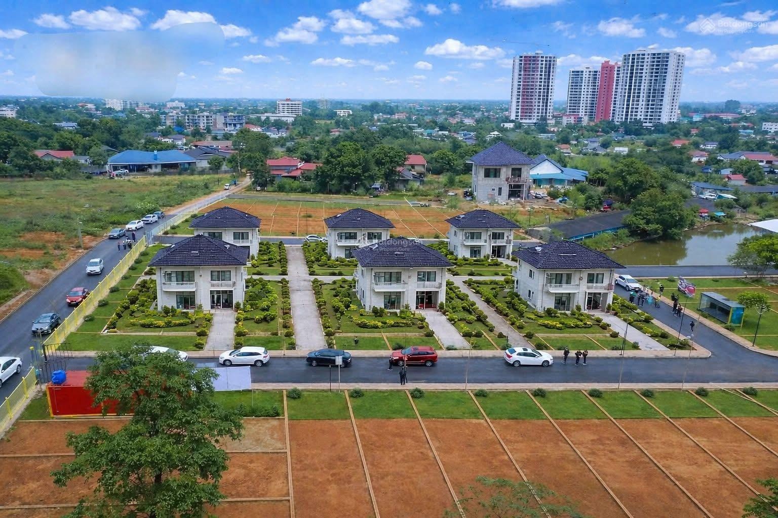 3 tỷ có ngay 100 m cách 500 m ra 5 trường đại học