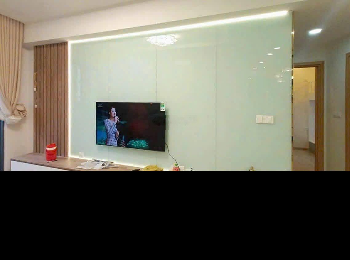 Cần bán gấp căn hộ Emerald 2pn 63m2 Full nội thất 5,1 tỷ có trừ 5% phí sổ