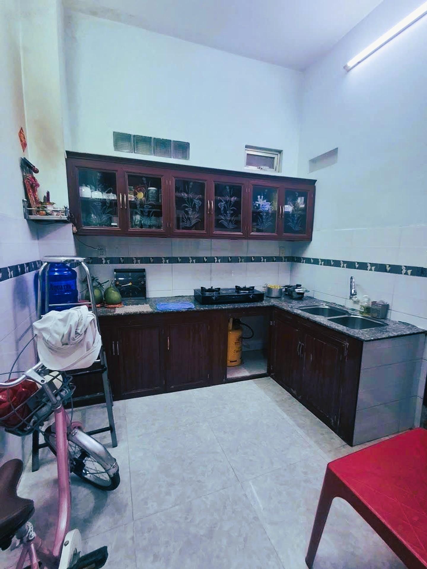 Bán nhà đường số 14 bhha- bình tân 40m2-4 tầng btct kiêng cố-hẻm thông thoáng sạch, an ninh.