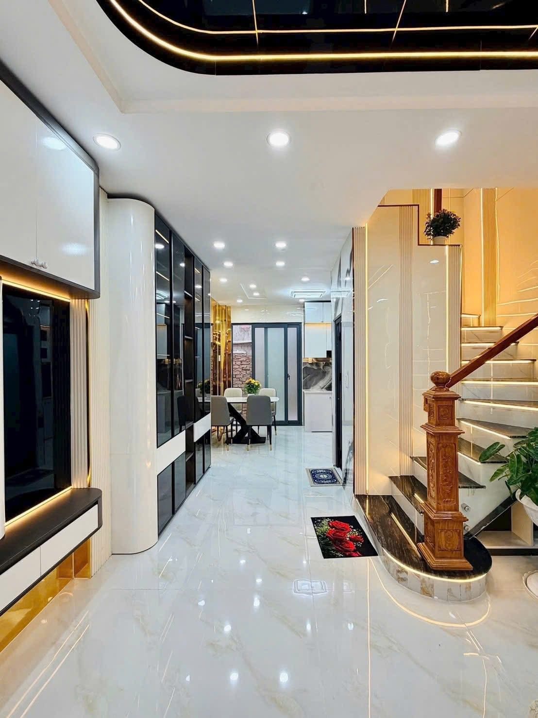 Chủ đi Mỹ gửi bán nhà SHR Cô Giang Q1 - DT 60m2 - Nhà đẹp mới sang sửa - Giá bao tốt nhất chỉ 3t960