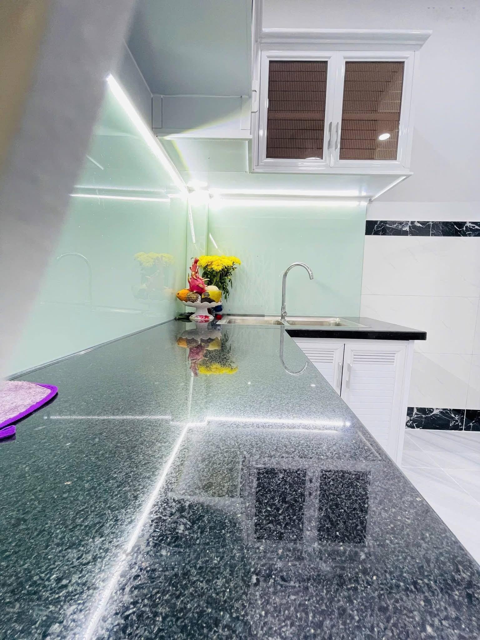 Nhà thủ đức chủ mới sửa lại cần bán gấp nè khách ơiiiiii giá siêu rẻ