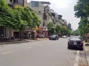 Cho thuê nhà 3 tầng mặt đường đê quai tứ liên, tây hồ, hà nội : 0972853966