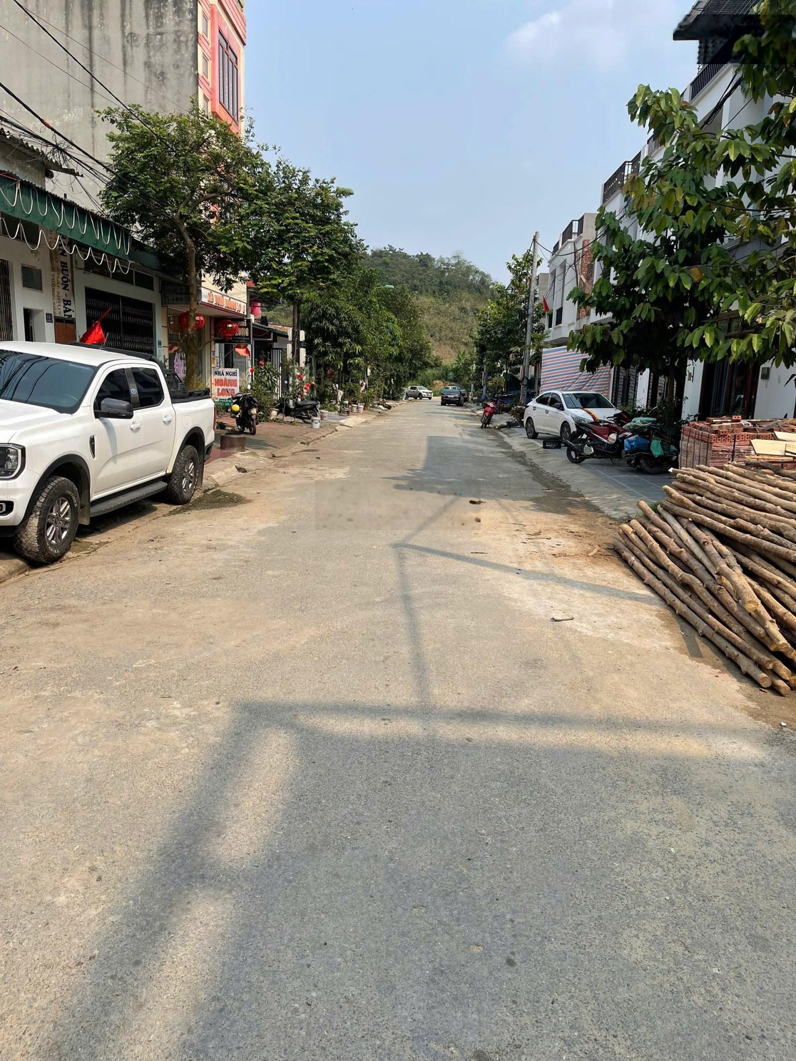 Bán lô đất 101,1m2 tại Doãn Kế Thiện, MT 6m, giá rẻ, đã có sổ