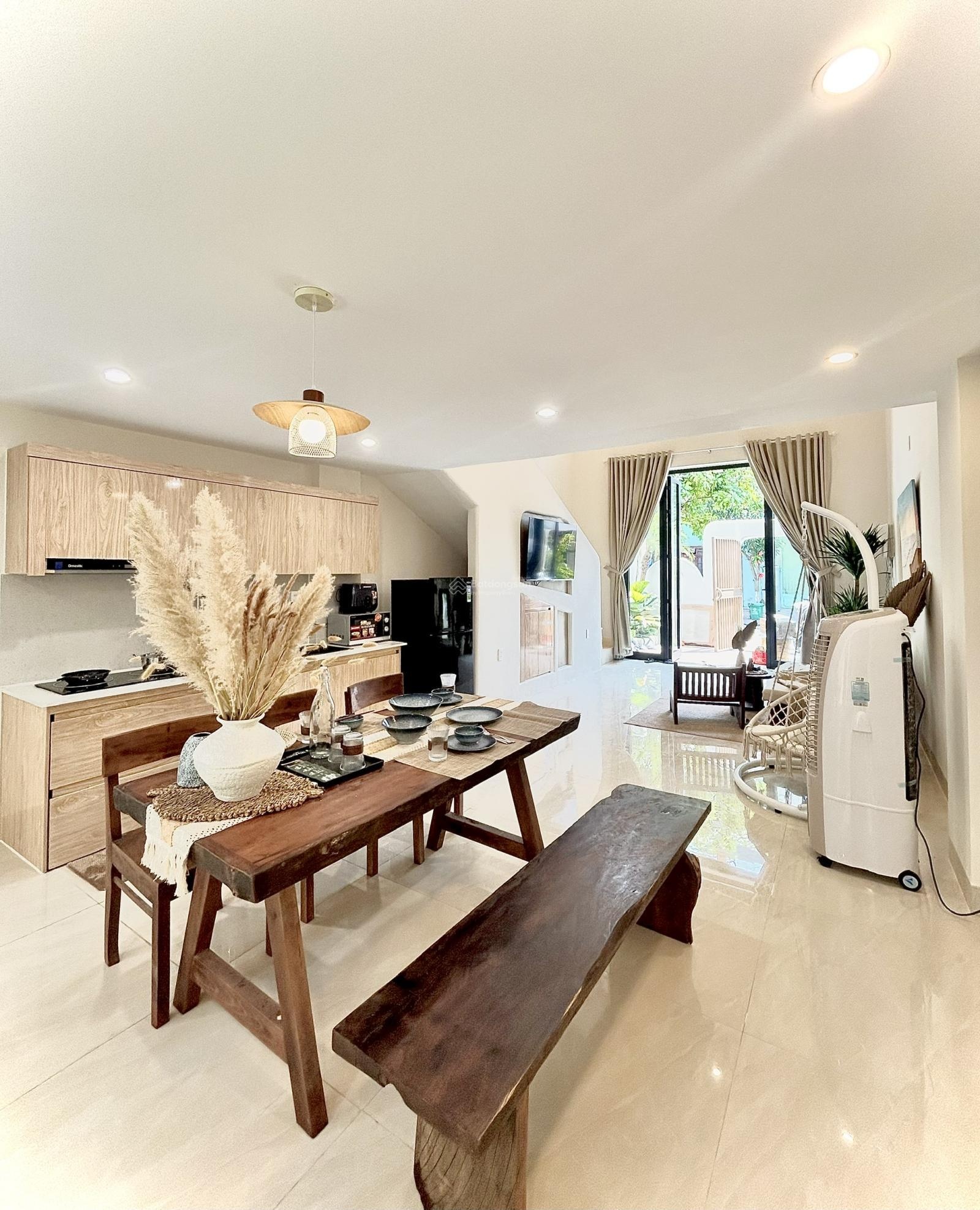 Homestay Địa Trung Hải đường Tân Thái ngay sát bãi biển Mân Thái - 90m2 rộng rãi - 45triệu/tháng