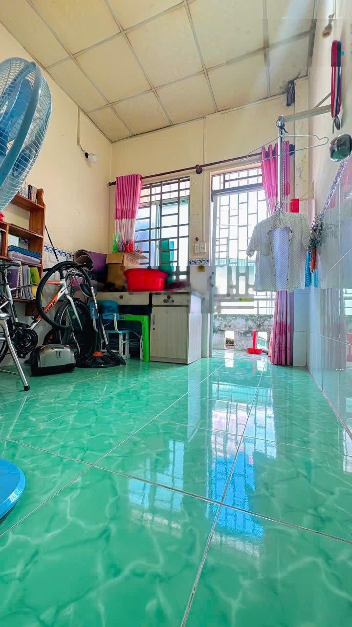 Chỉ 3 tỷ 380 nhà đẹp cận mặt tiền mai hắc đế, q8 hẻm vip, vào ở ngay