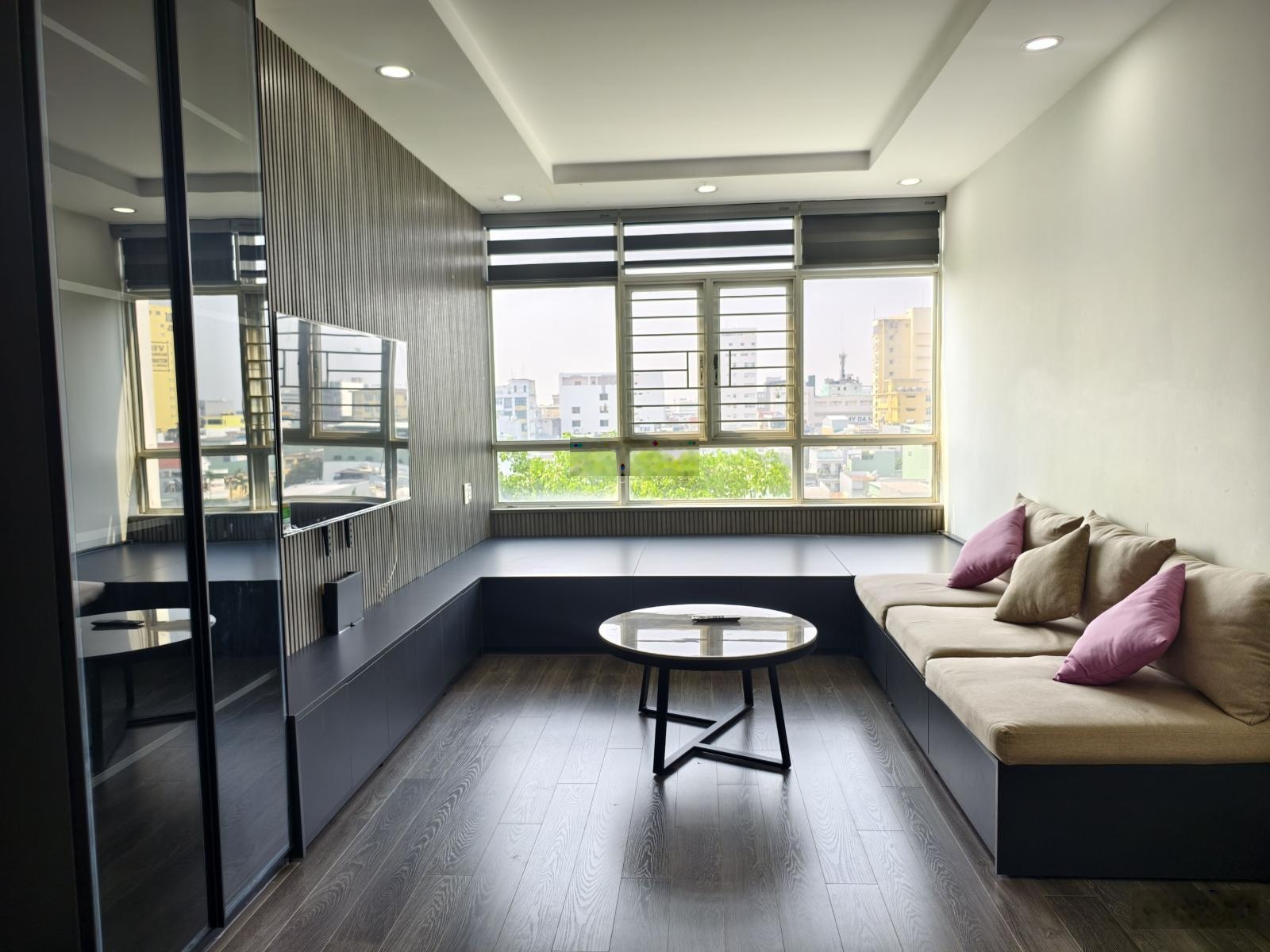 Modern 2-Bedroom Apartment (94m) Move-in Ready in Da Nang Center