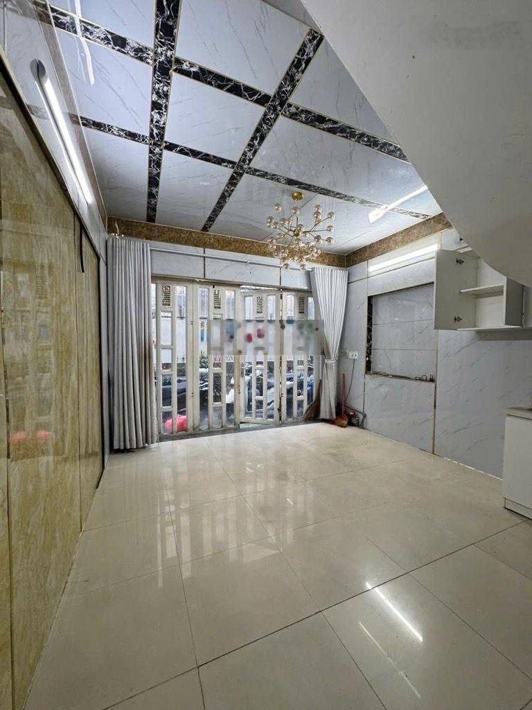 Hẻm xe hơi,5 tầng BTCT,SHR,A4,Ko Phong Thủy, Hoàn Công đầy đủ, chỉ nhỉnh 4t Nguyễn Văn Đậu