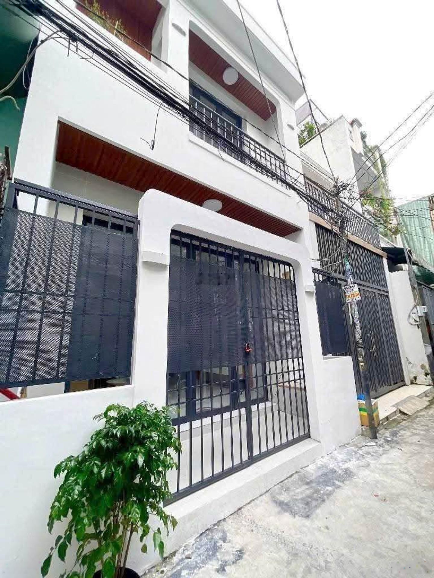 Hot, Bán gấp Nhà riêng Bình Long BTân, 49m2, 2 tầng mới đẹp, 3PN, giáp Tân Phú, chỉ nhỉnh 4 tỷ.