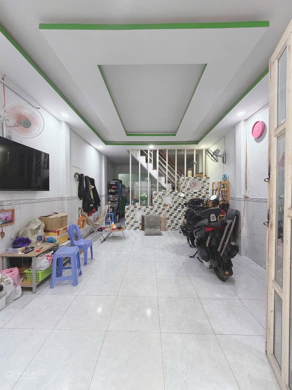 Rẻ nhất khu vực - ko có căn thứ 2 DT 4x11m 1 lầu giáp Tân Phú