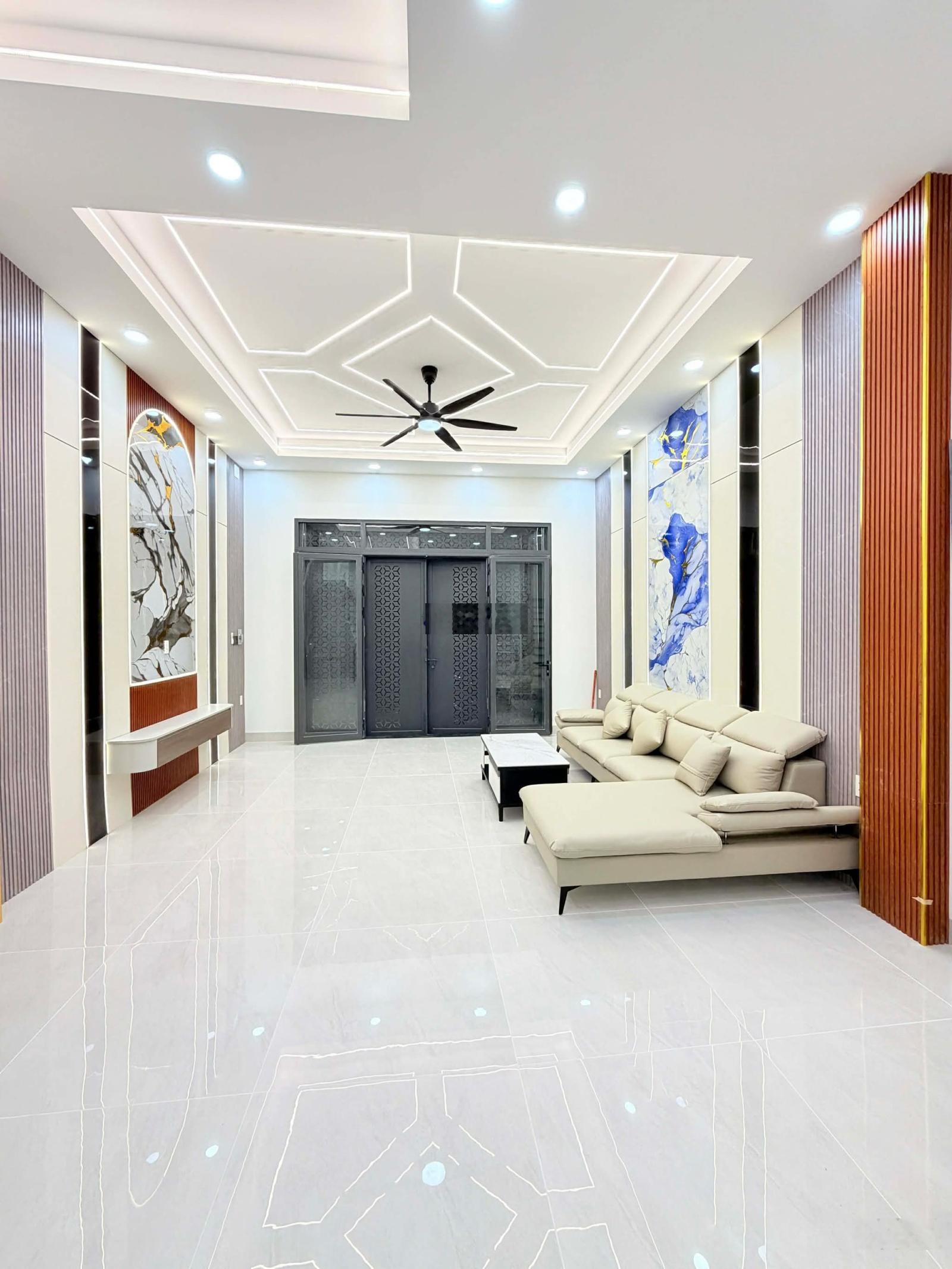 Bán nhà gần Aeon Tân Phú 4 tầng ô tô vào nhà 50m (5.2x10m) giá 6.4 tỷ