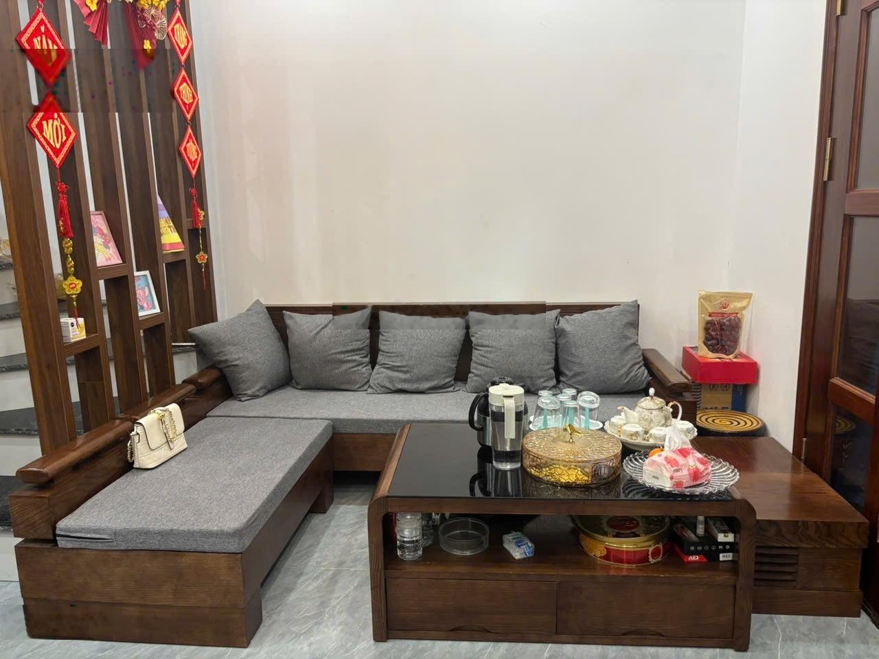 Cần tiền bán gấp nhà 5 tầng 35m2,MT 4.5m, full nội thất, gần ô tô, trường, công viên, chợ .