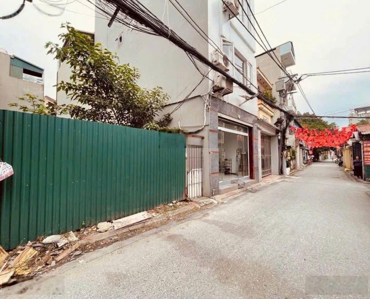 Bán đất ngọc thuy, 92m _mt 4.5m, ô tô tránh thông, gần vhowj ngọc thụy , 18.2 tỷ