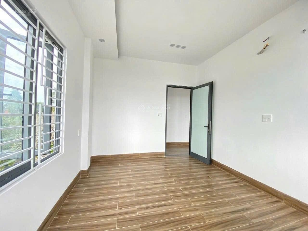 Hiếm! nhà 3 tầng trần phú dưới 3 tỷ dọn vào ở liền