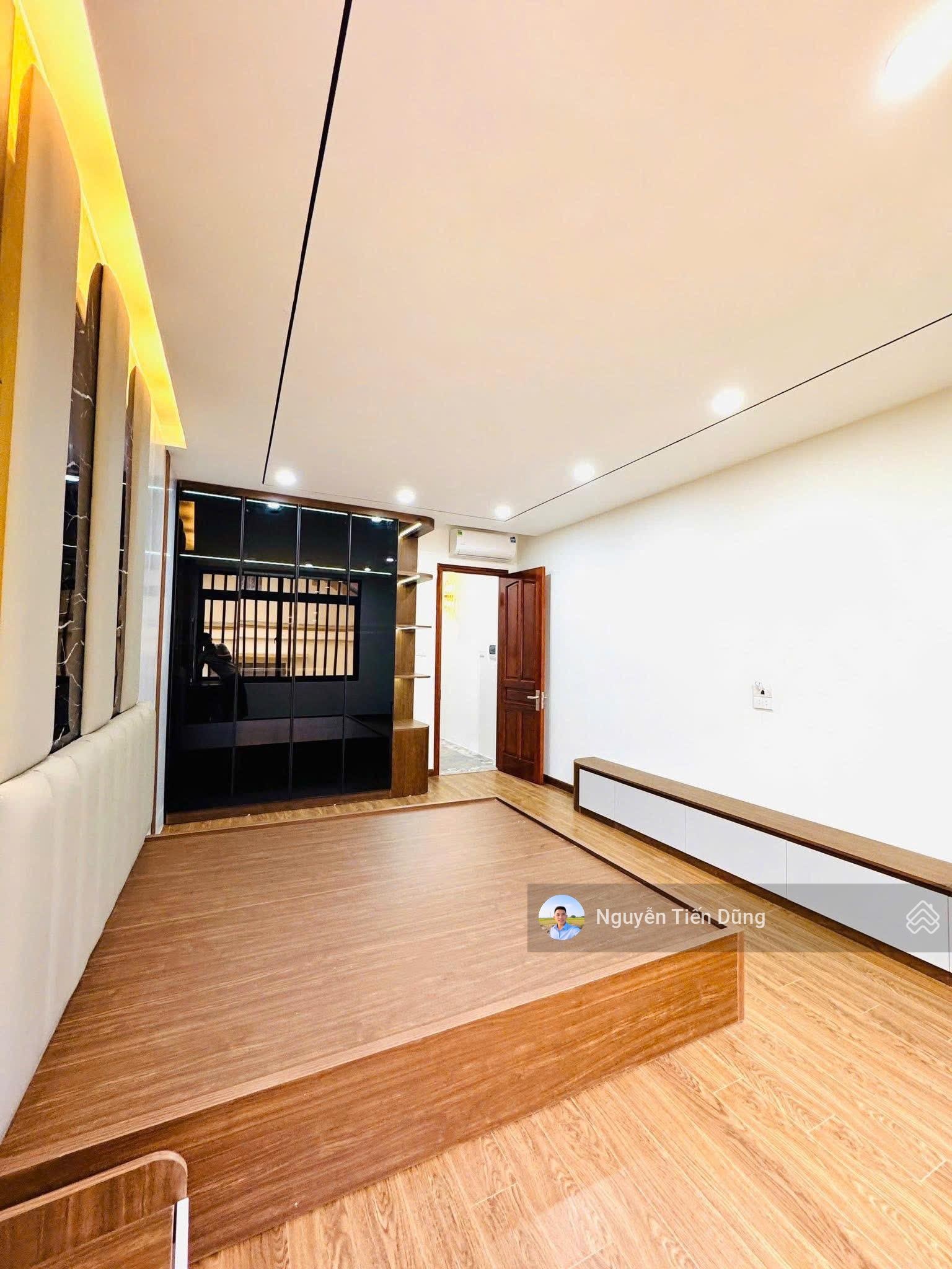 Chính chủ bán nhà nguyễn văn cừ, 48m2, nở hậu, gần bãi ô tô, nhà đẹp ở ngay, chỉ 10.6 tỷ