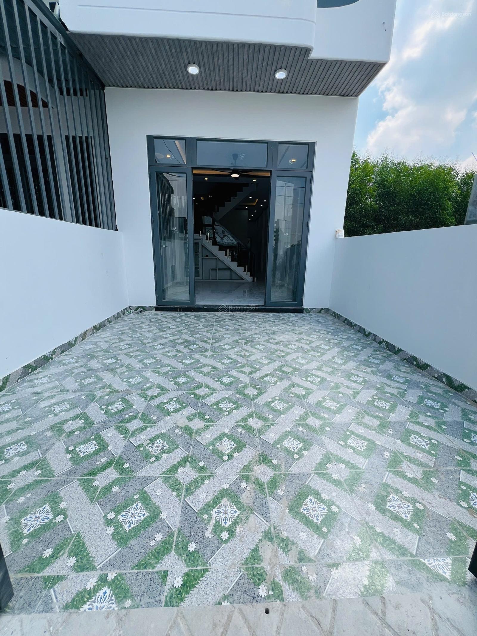 Bán Gấp Nhà 1 Trệt 1 Lầu Sổ Riêng Thổ Cư 100% Gần Chợ Thạnh Phú, TT 468TR NHẬN NHÀ Ở NGAY