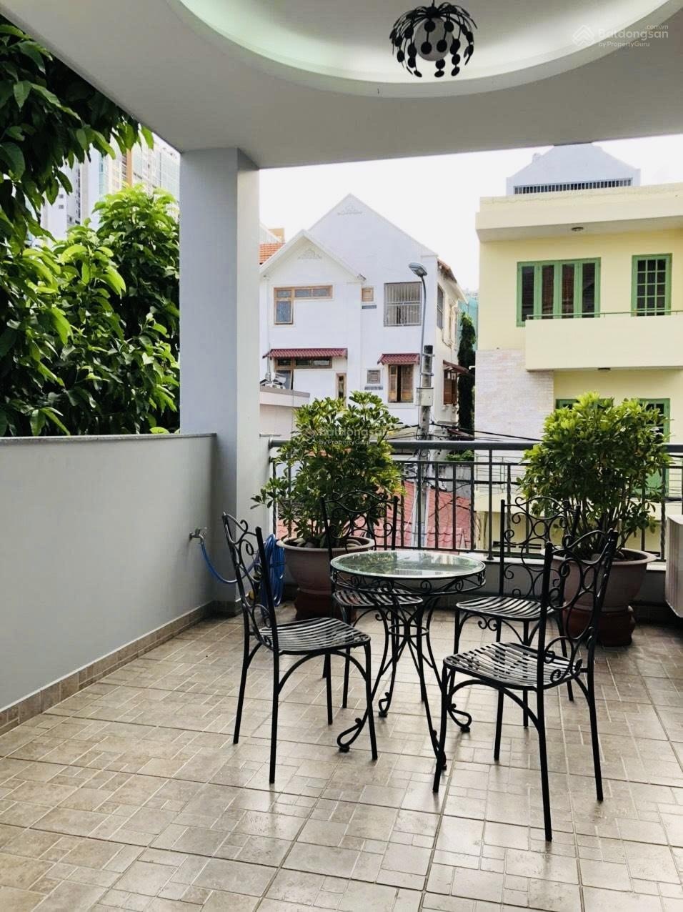 Bán biệt thự 3 tầng 150m2 (9x17) Võ Nguyên Giáp An Phú Thủ Đức chỉ 40 tỷ. LH 0902314144