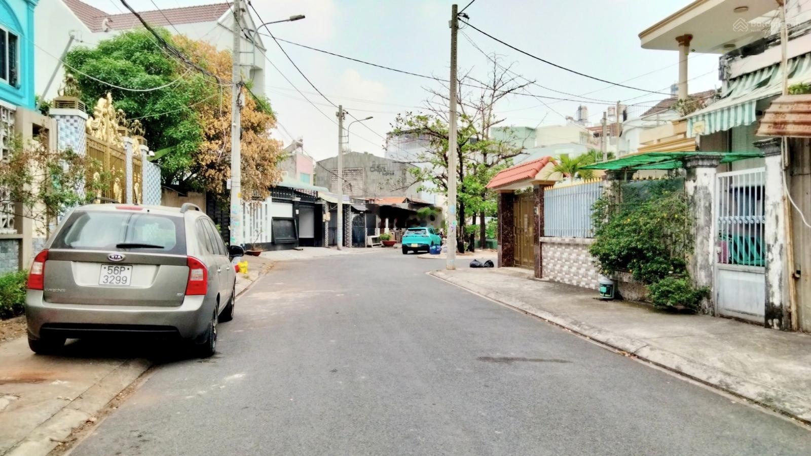 Mặt tiền đường số xe hơi thông, gần phạm văn đồng, thủ đức 70m2 ngang gần 5m chỉ nhỉnh 7 tỷ