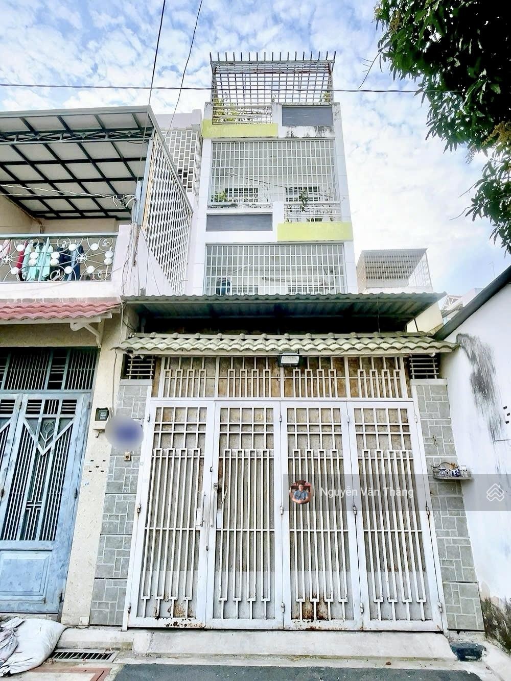Bán nhà hẻm xe hơi thông đường Vườn Lài - Diện tích: 4x17m - Đúc 4 Tầng - Giá Tốt: 7,6 tỷ