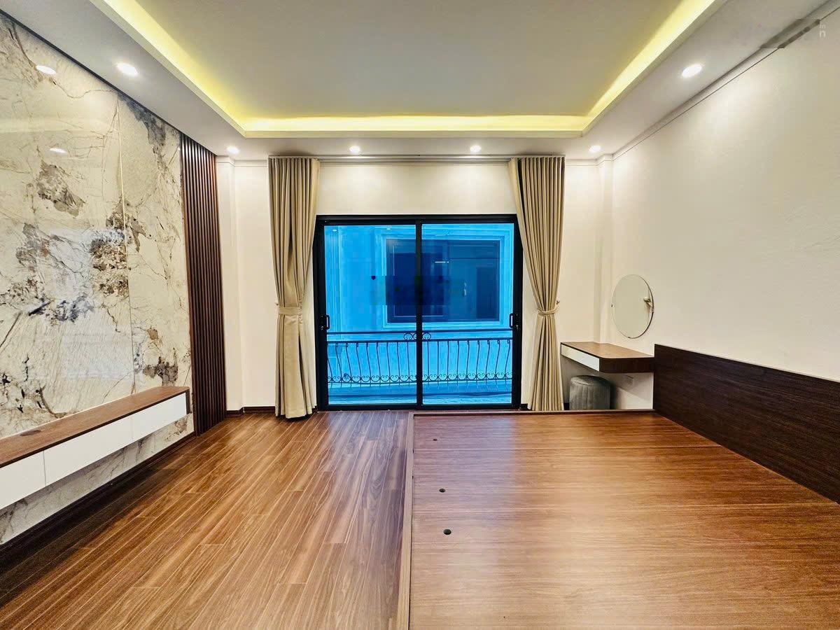 Bán nhà Vạn Phúc, Hà Đông, Lô góc 52m2, 6tầng, giá 11,6tỷ, kinh doanh sầm uất, Thang máy