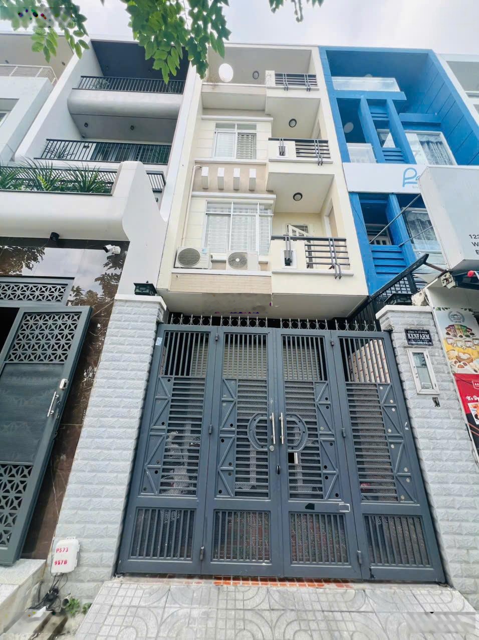2 tỷ 950 - Cần bán gấp căn nhà Hà Huy Giáp - Quận 12 - Hẻm ô tô Đón sóng hạ tầng, giá tốt đầu tư