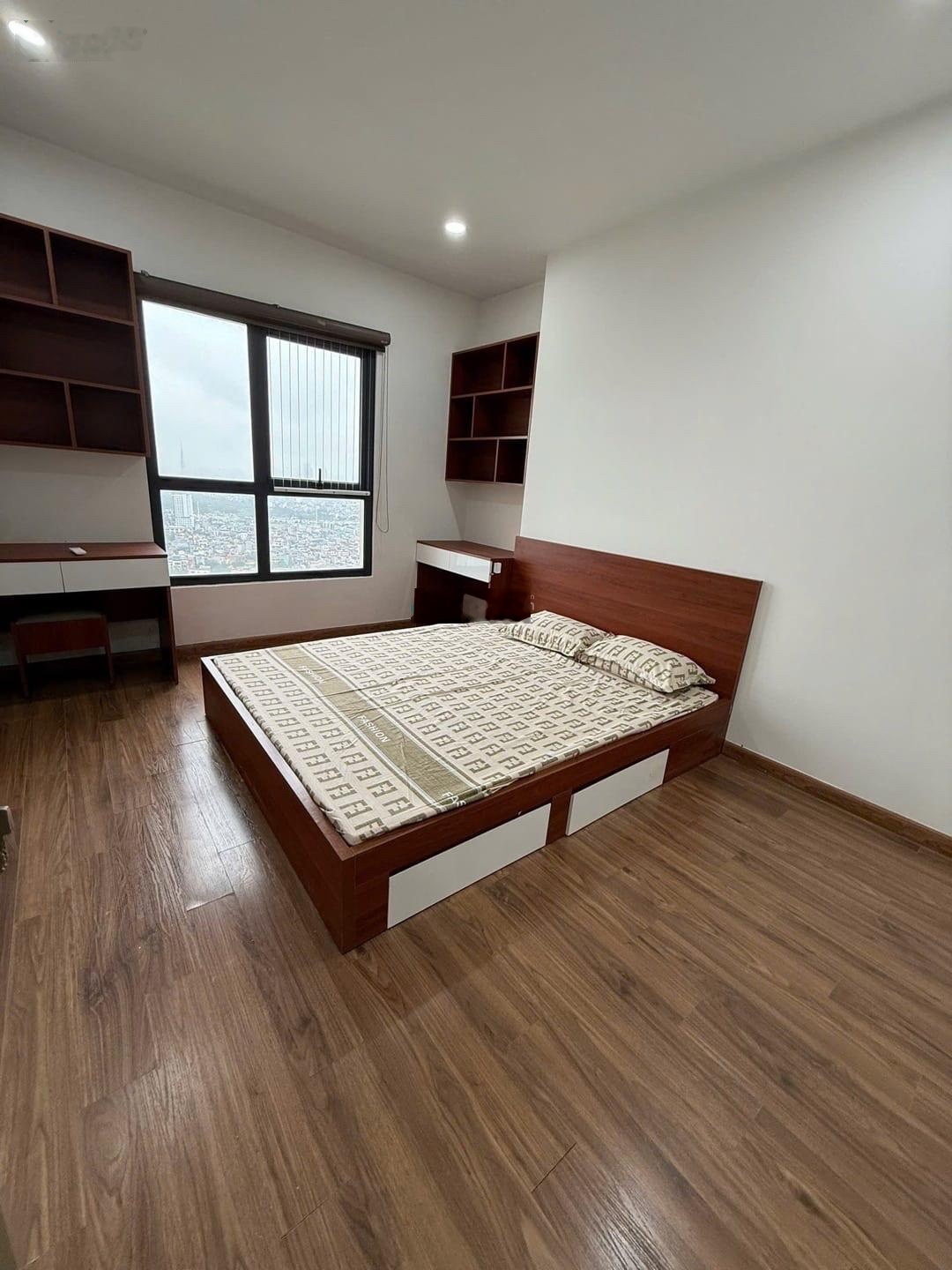 Bán căn góc chung cư Vạn Phúc ngay bưu điện 82m2 2PN giá chỉ 6.45 tỷ
