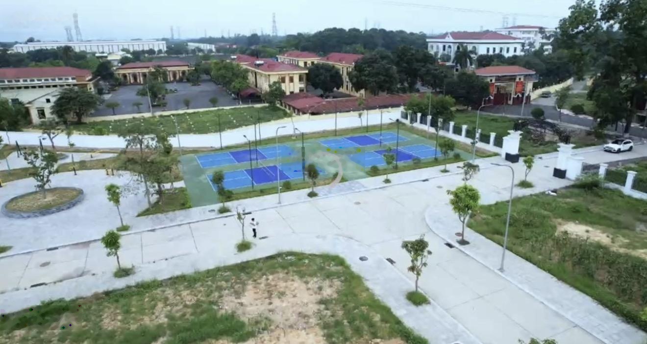 Bán lô đất 100m tại dự án Tân Tiến - Thái Nguyên - sổ đỏ ngay nút giao Yên Bình.