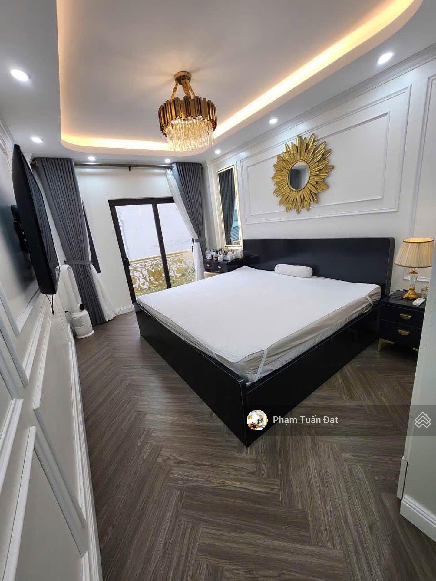 Bán nhà Vĩnh Hưng lô góc 5 tầng thiết kế hiện đại, gara ô tô, ngõ thông kinh doanh, 40m2 hơn 11 tỷ