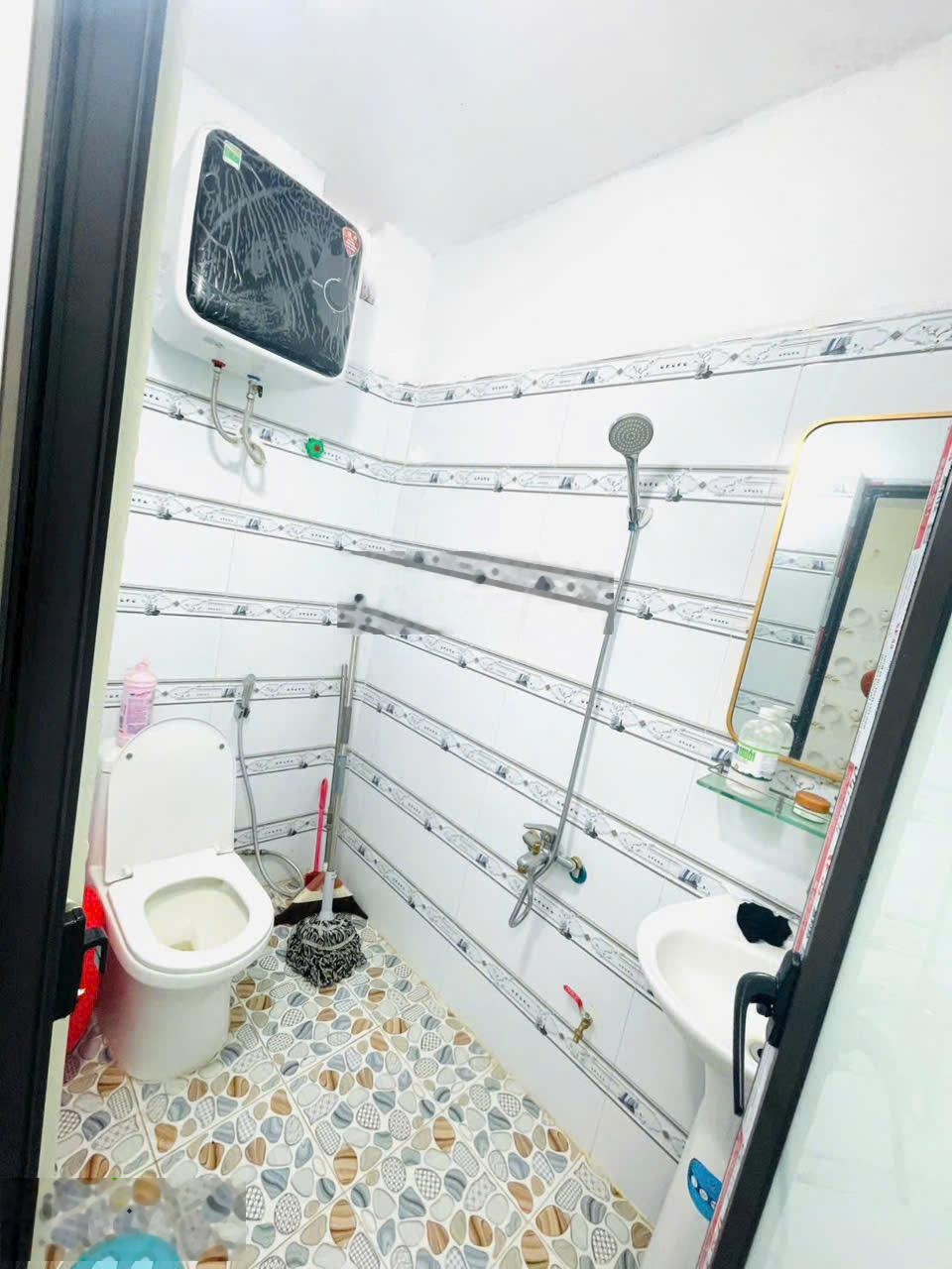 Bán nhà 60m2, 2 tầng - liền kề 8 ngõ 38 đường đại thanh, gần vinhomes olympic, ô tô đỗ của
