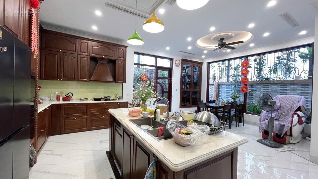 Chính chủ bán căn biệt thự Lê Quang Đạo, Đại Mỗ, Dương Nội. Có thang máy, giá nhỉnh 40 tỷ
