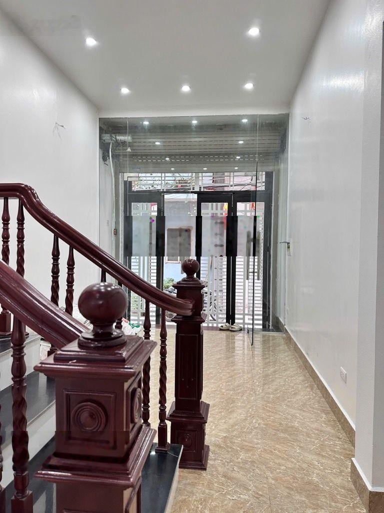 Chỉ 8.9 TỶ, Nhà Thụy Phương,48m2, 4 tầng, ô tô đỗ cổng