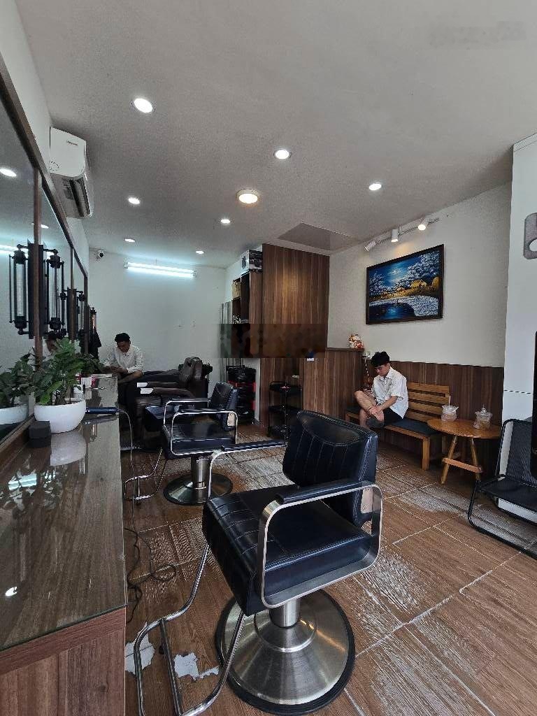 Mặt tiền kinh doanh đường nguyễn oanh - nhà 4tầng dt79m2(4.8x18m) ngay ngã 5 chuồng chó.nhỉnh 11tỷ