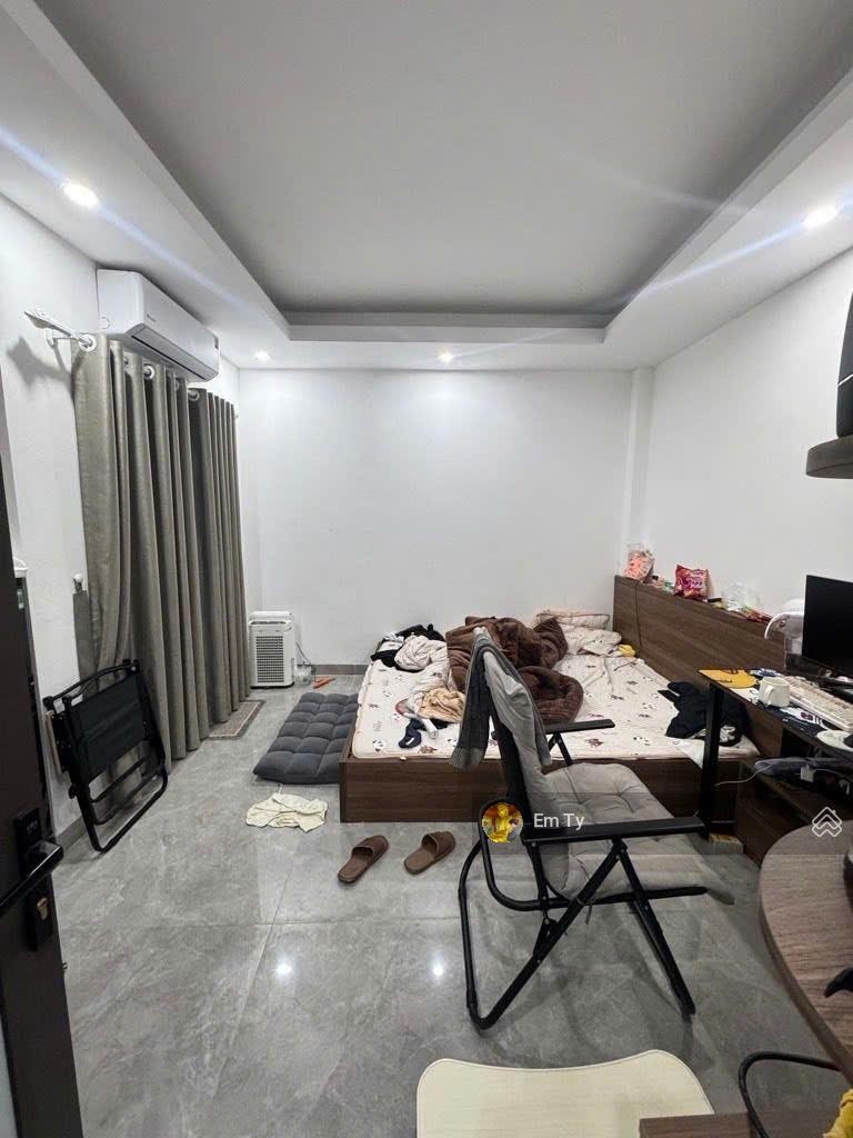 Chính chủ nhờ CCMN Hà Trì_6 tầng thang máy_Lô góc 4 mặt thoáng_10 phòng khép kín_Dòng tiền 1 tỷ/năm