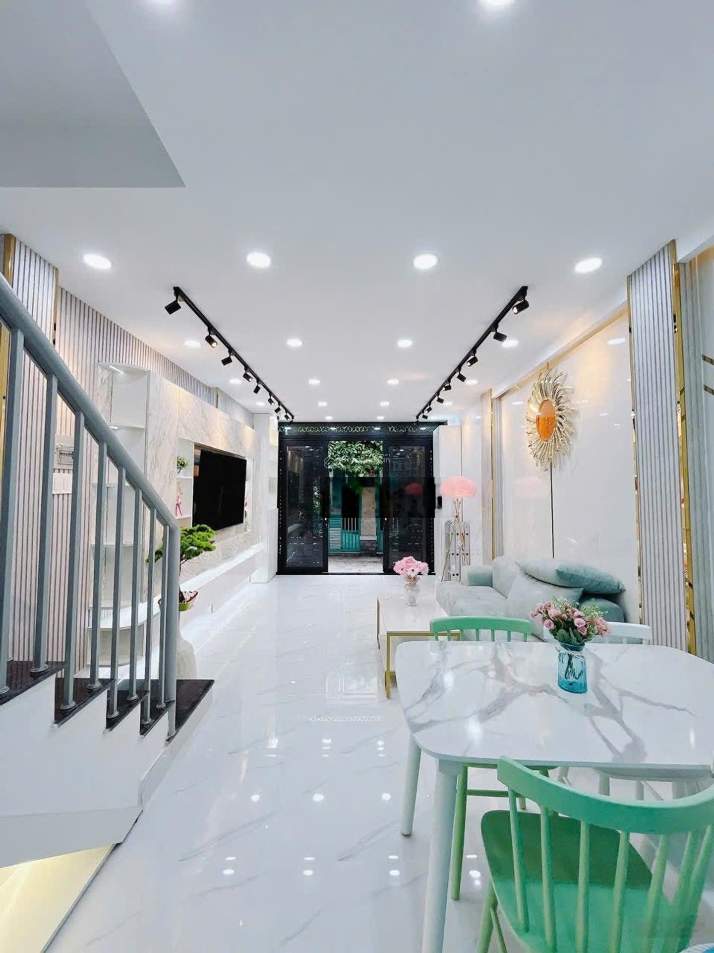 Hiếm nhà 4 tầng nguyễn thị thập hxh full nội thất ở ngay