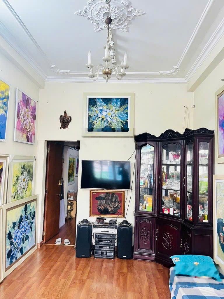 - Bán nhà mặt phố Nguyễn Lương Bằng, Đống Đa, Siêu đẹp, 41.3m2, 29.8 tỷ