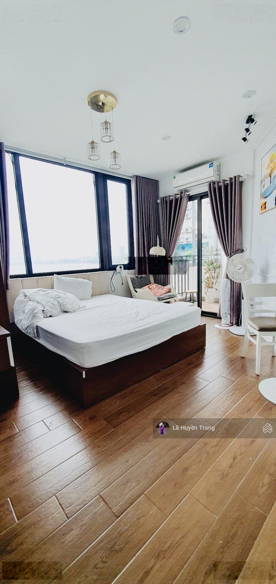 Siêu phẩm dòng tiền lô góc - trích sài - võng thị - 8tầng mt 10m - ba bước chạm mặt hồ tây - 26 tỷ