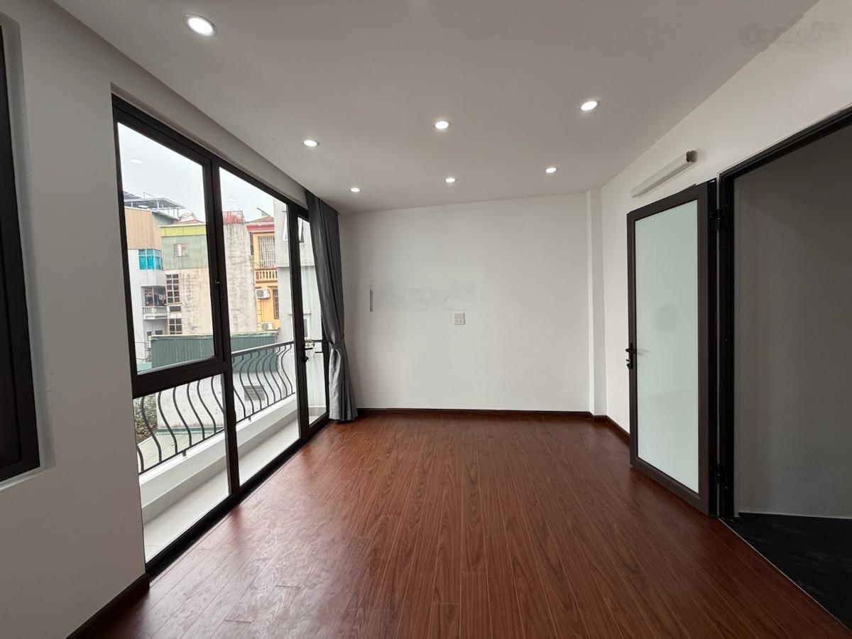 Bán nhà Gốc Đề - Hai Bà Trưng 28m - 4T - mt4.8m - 6.95 Tỷ . Nhà cực đẹp , full nội thất , ở ngay