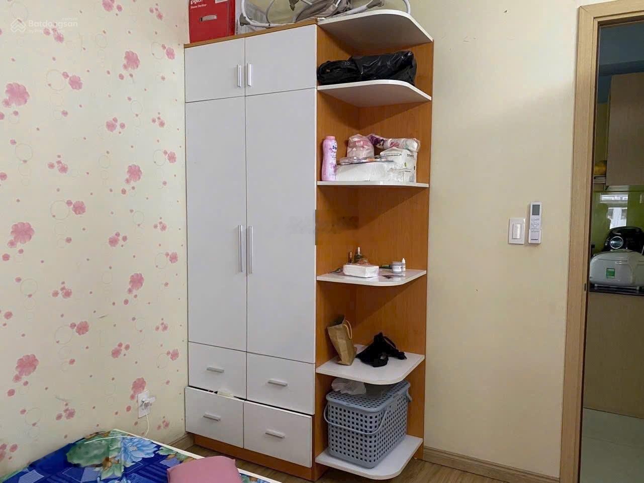 Cho thuê CC Oriental Plaza 685 Âu Cơ, 3pn2wc full nội thất sạch đẹp giá 15tr