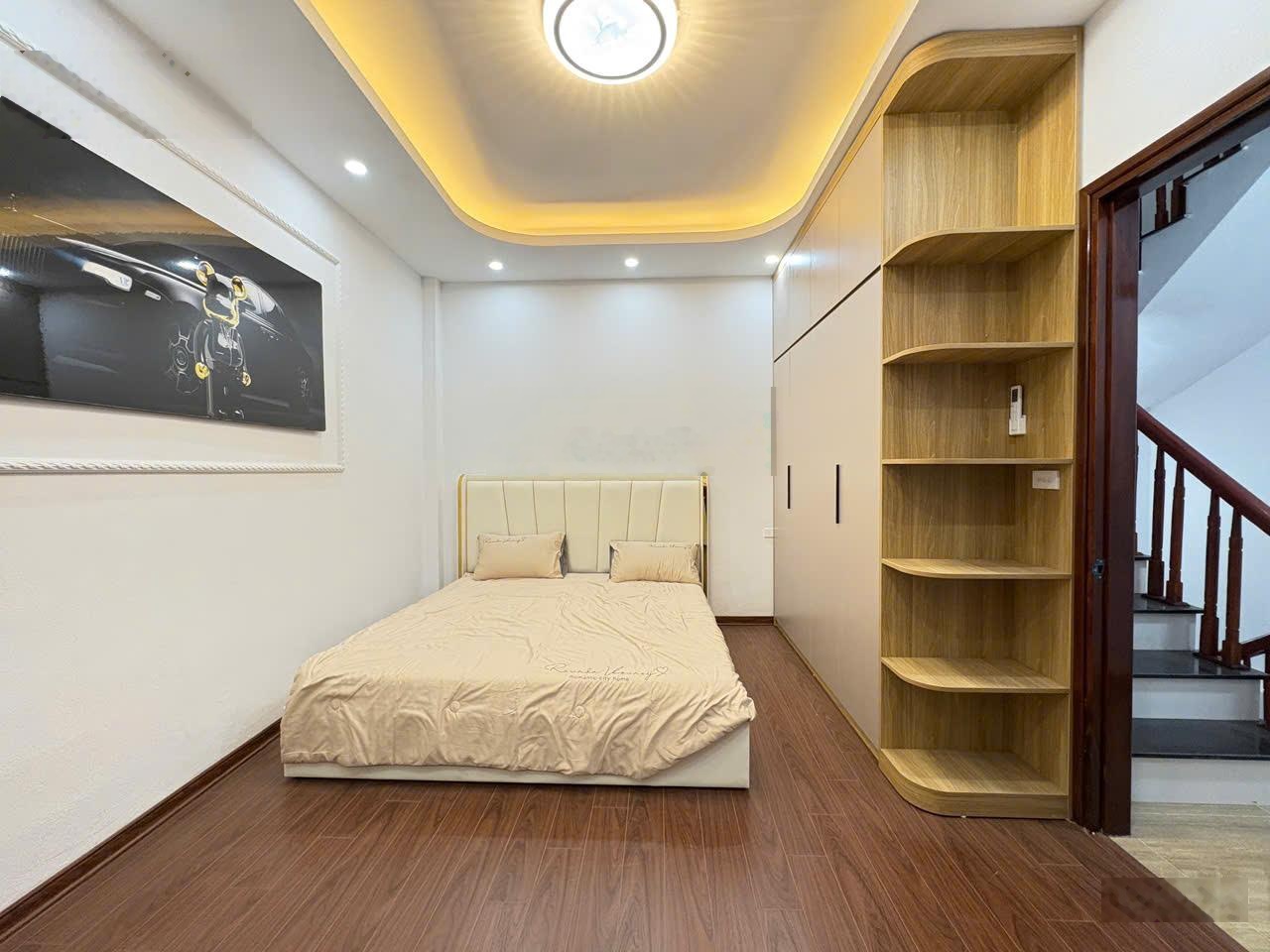 Bán nhà hà đông gần phố bà triệu, 5 tầng, nội thất đủ, thoáng sáng, tl sâu đón tết