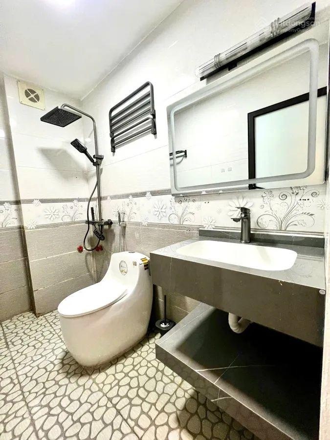 Bán nhà mặt phố Bà Triệu, Hà Đông: DT 80m2, 4 tầng, mặt tiền 6.6m, giá 18 tỷ