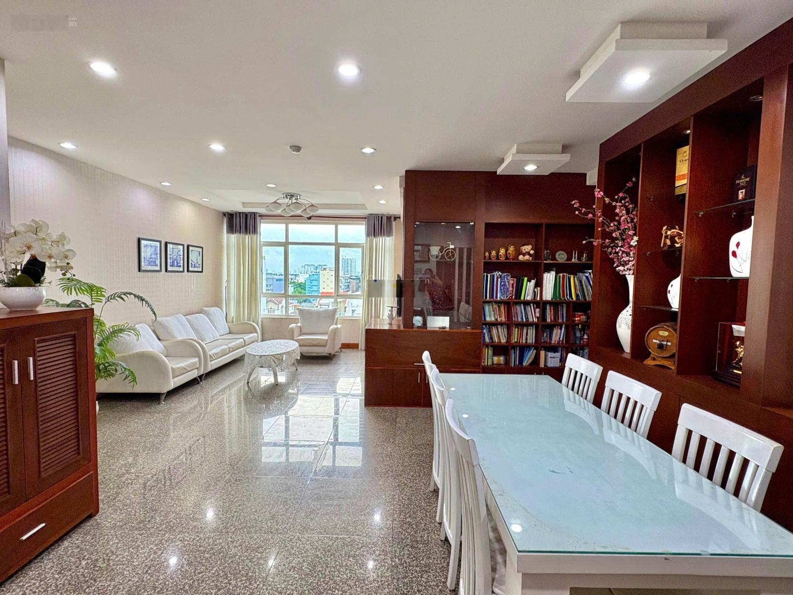 Bán căn hộ Hoàng Anh An Tiến 3 phòng ngủ