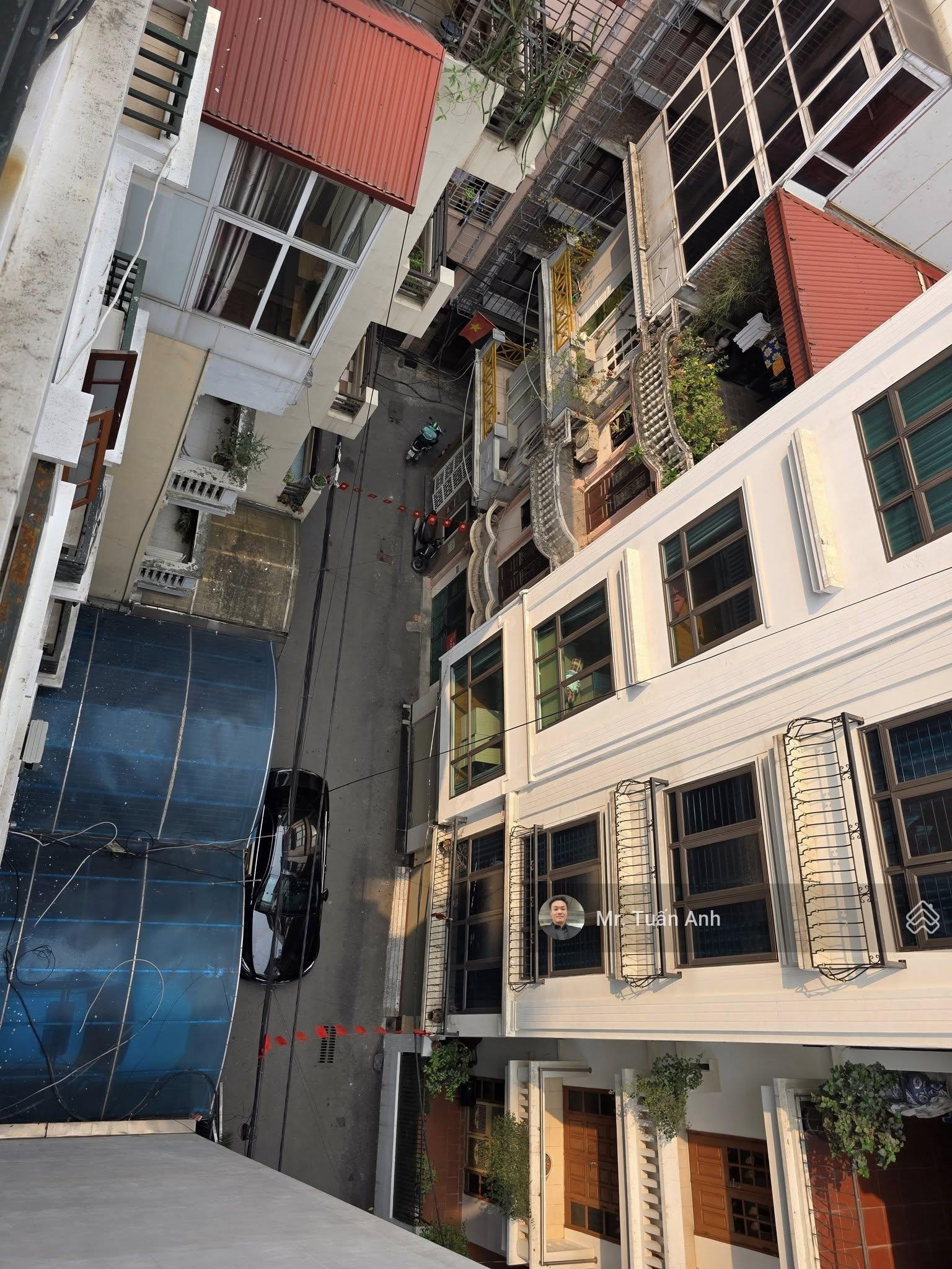 Cực Hiếm: Chỉ 32 Tỷ có Nhà Phân Lô 6 tầng, DT 108m2, Gara 2 ô tô, 2 thoáng tại Mạc Thái Tổ,Cầu Giấy