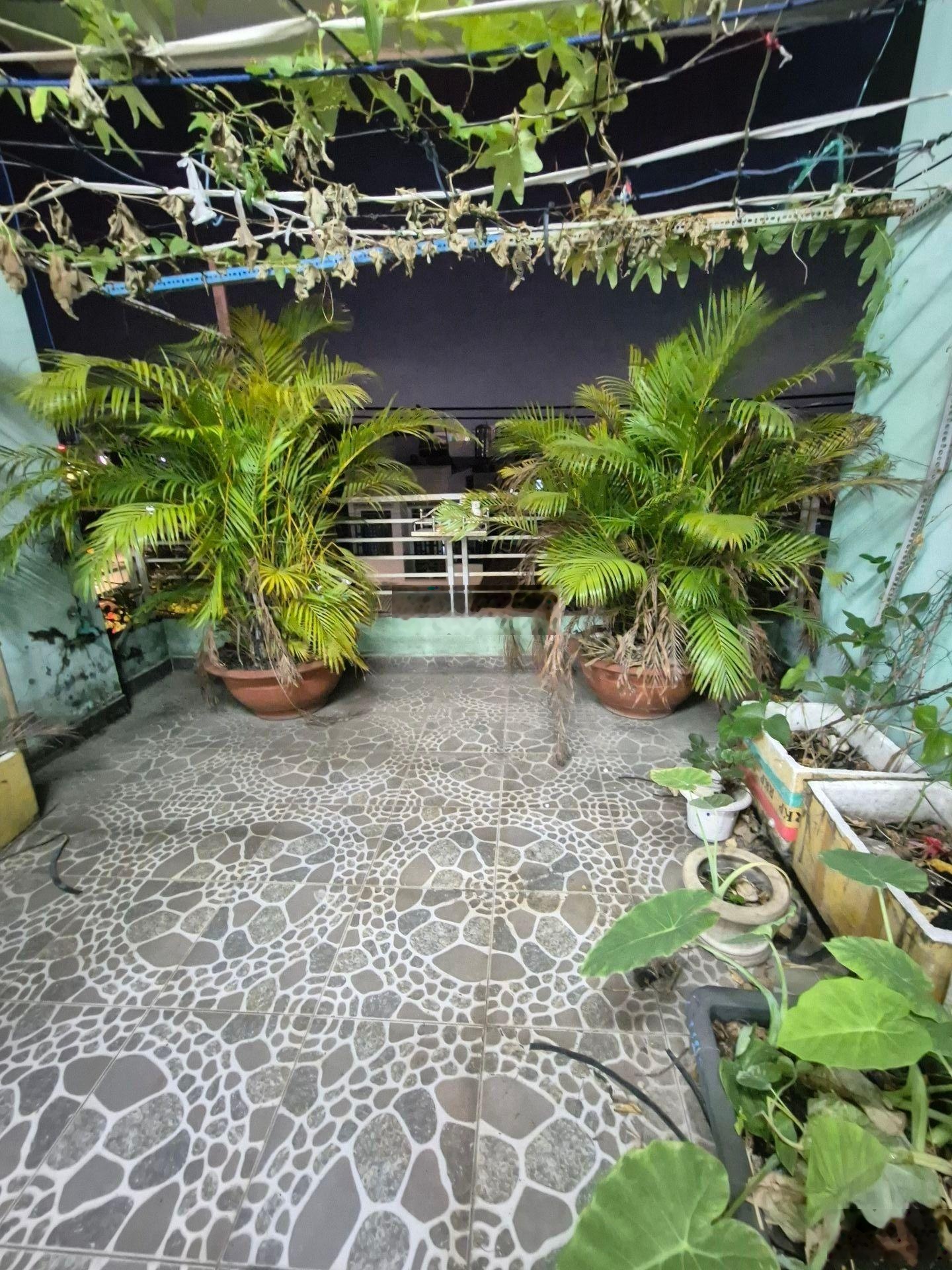 Bán nhà quận 12 - tân thới hiệp 21 - 100m2 - 3 tầng - ôtô chánh nhau - chỉ 6,5 tỷ (thương lượng)