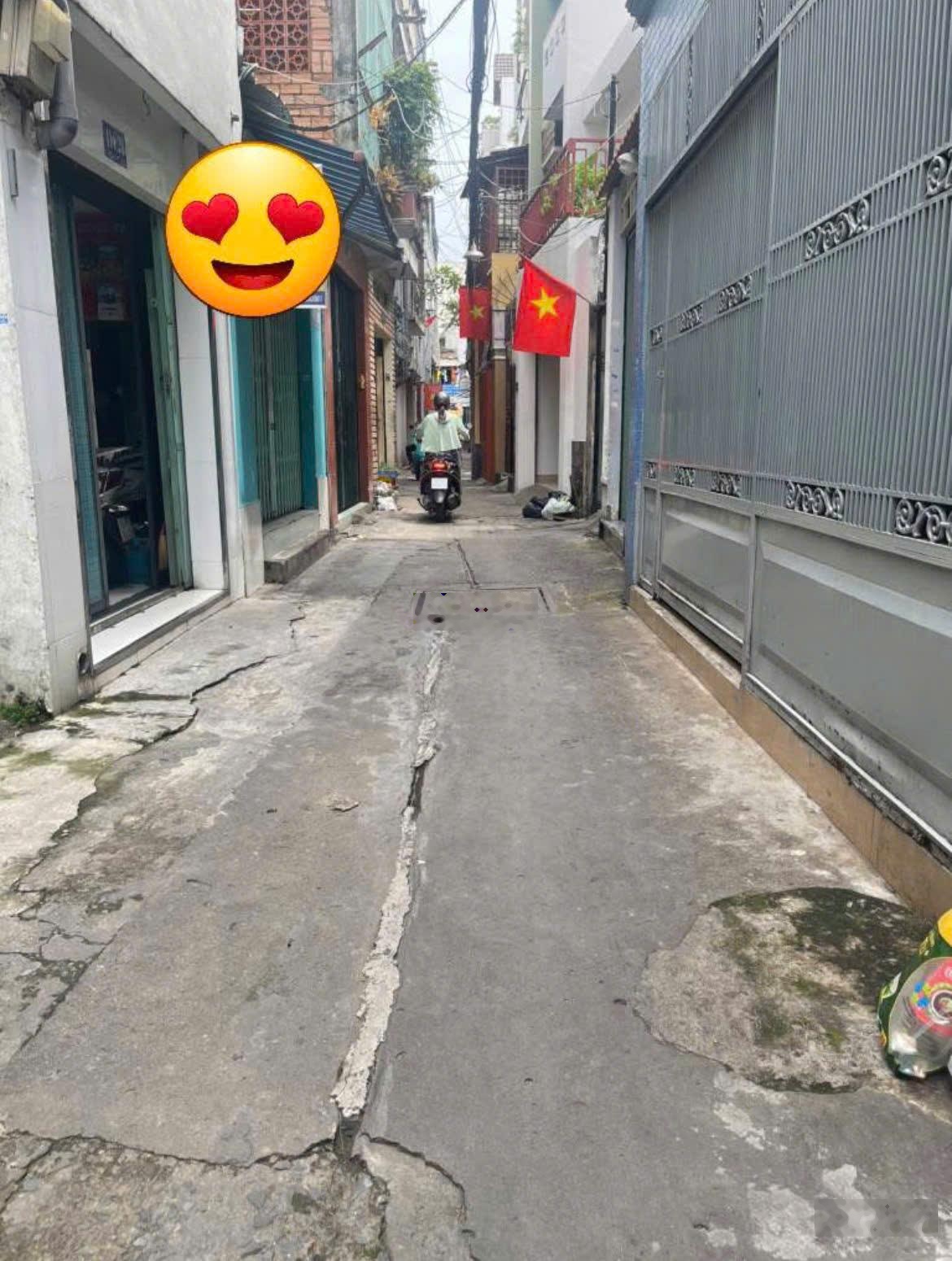 Nhà riêng đẹp nhiều tiện ích tại Bình Lợi, 3,67 tỷ, 24m2
