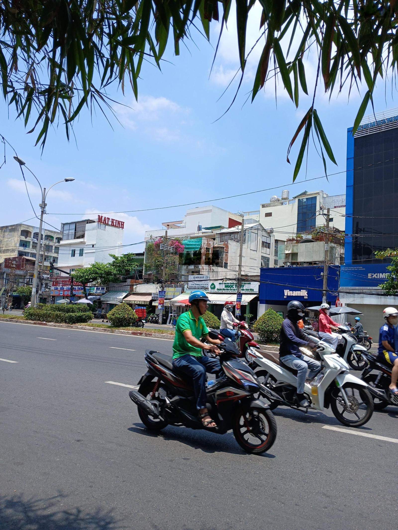 Bán nhà - gần ngã tư - hậu giang - minh phụng - dt: 45m2 - 4pn - 5 tỷ hơn